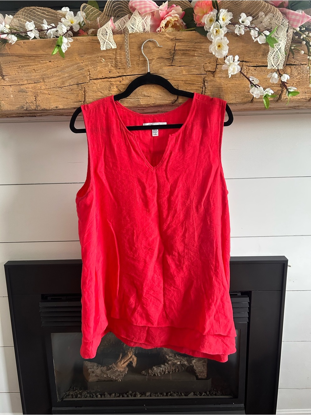 Women’s Sleeveless Top